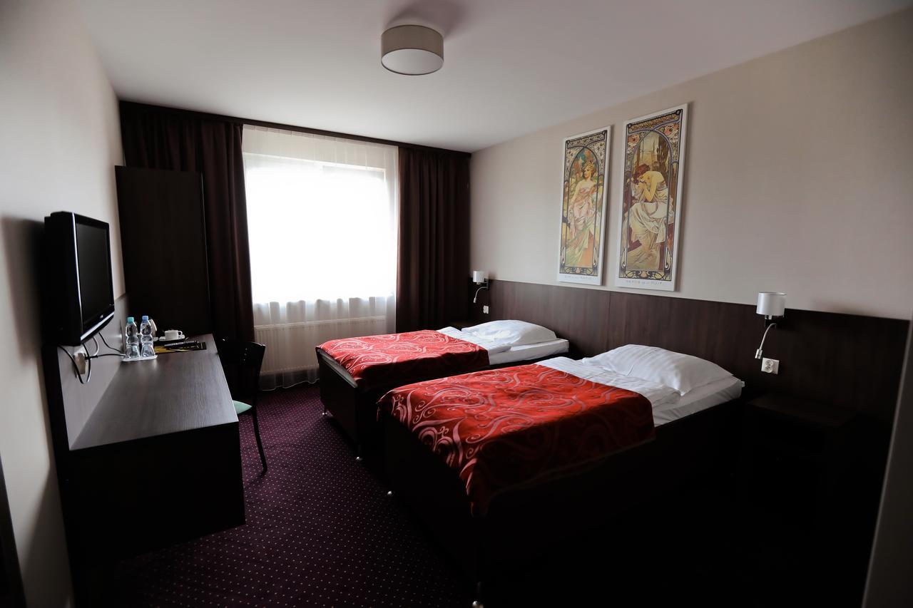 Pod Lipami Hotel Bystra  Exterior photo